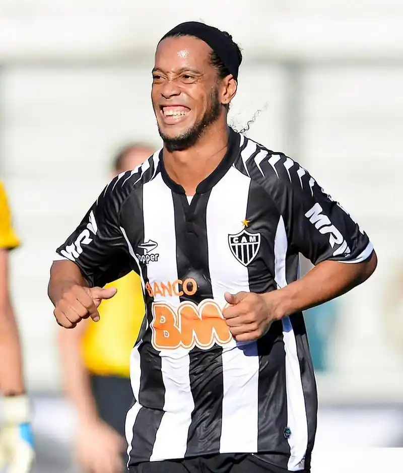 足的老将 足的老将